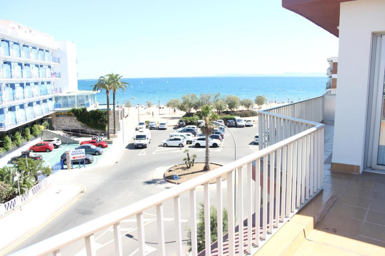 Beautiful Loft, Huge Sunny Terrace, View Over The Beach And Sea Roses Exterior photo