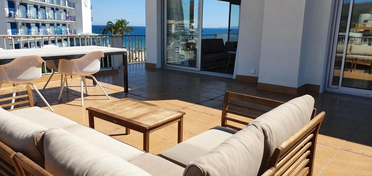 Beautiful Loft, Huge Sunny Terrace, View Over The Beach And Sea Roses Exterior photo