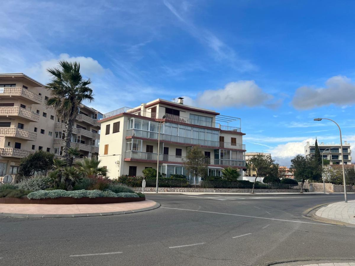 Beautiful Loft, Huge Sunny Terrace, View Over The Beach And Sea Apartment Roses Exterior photo